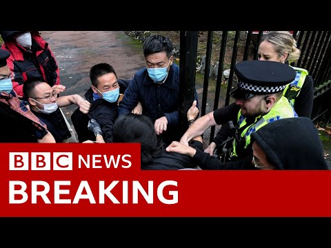 China diplomats leave UK after pro-democracy protestor attack at Manchester consulate – BBC News