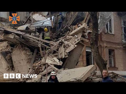 Russia launches new deadly strikes across Ukraine – BBC News