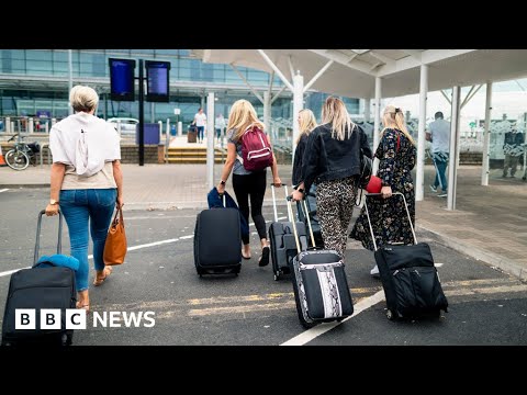 Airports strike begin in UK as Border Force staff walkout – BBC News