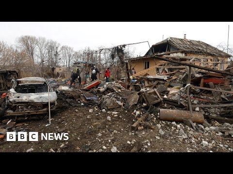 120 Russian missiles target Ukrainian cities in fresh strikes – BBC News