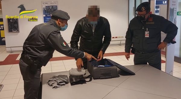 Trafficante di essere umani arrestato in Francia