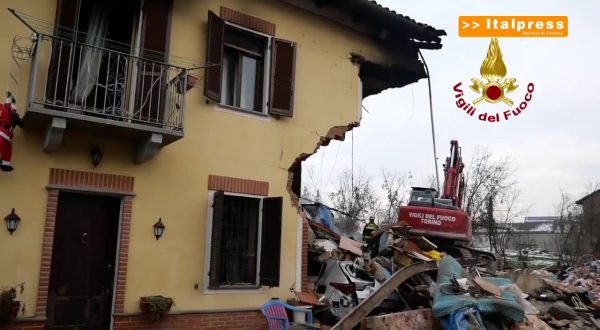 Quarto Inferiore, crolla abitazione. Tre feriti