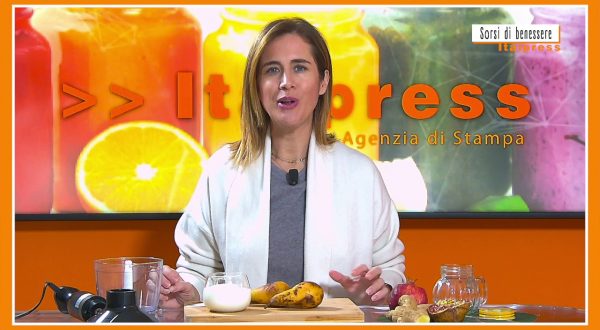 Sorsi di benessere – Uno smoothie disintossicante a base di kefir