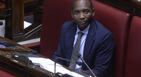 Soumahoro “Passo al gruppo Misto per proseguire la mia attività”