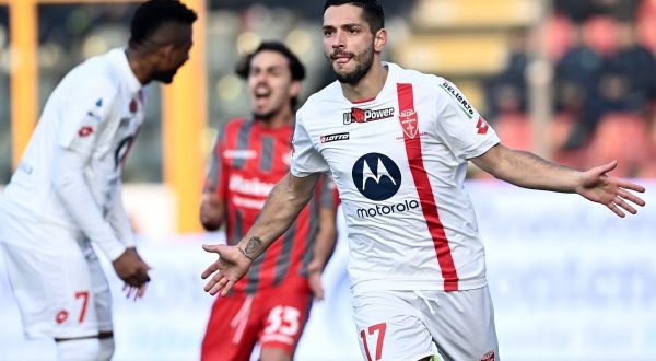 La Cremonese reagisce tardi, il Monza vince 3-2