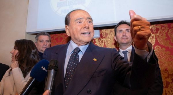 Ponte sullo Stretto, Berlusconi “Nei prossimi mesi apriremo cantieri”