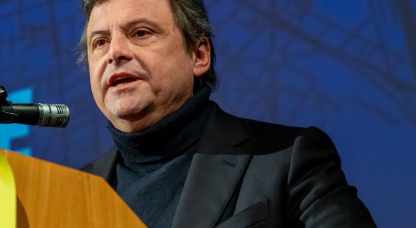 Calenda “Governo fragile, non arriva a fine legislatura”