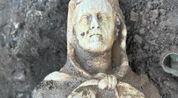 Roma, durante scavi trovata statua di Ercole nel Parco dell’Appia Antica