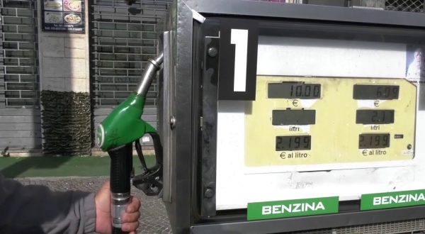 Carburanti, sciopero confermato ma il confronto continua