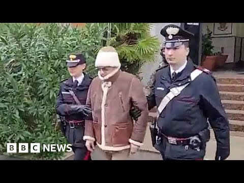 Italy’s most-wanted mafia boss Matteo Messina Denaro arrested after 30 years on the run – BBC News