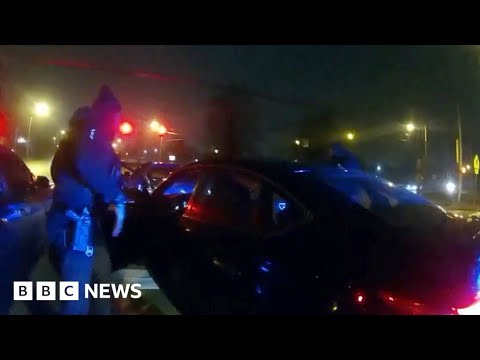 Police kick and punch Tyre Nichols during violent arrest in Memphis – BBC News