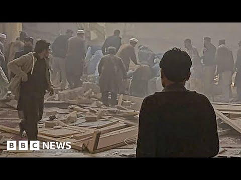 At least 59 dead in bomb attack at Pakistan mosque – BBC News