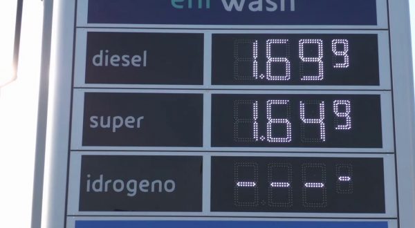 Carburanti, più trasparenza sui prezzi