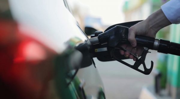 Benzina, stretta sui controlli. Indaga la Procura di Roma