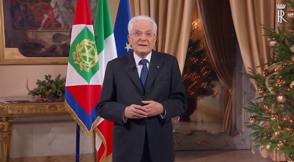 Mattarella, la Repubblica è di chi paga le tasse