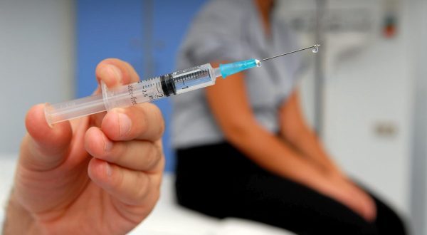 Salutequità, il Covid ha penalizzato le vaccinazioni adolescenziali