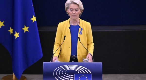 Von der Leyen “Decimo pacchetto di sanzioni contro la Russia entro il 24 febbraio”