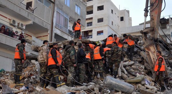 Terremoto, le vittime sono oltre 21 mila. In Siria i primi aiuti Onu