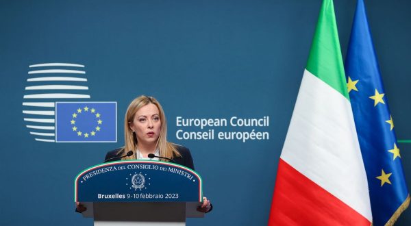 Superbonus, Meloni “Ha un costo di 105 miliardi di euro”