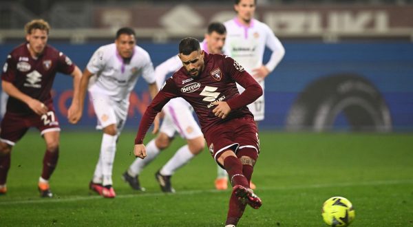 Torino e Cremonese pareggiano 2-2 nel posticipo