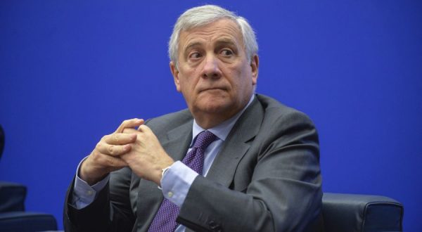 Tajani “Borse di studio e progetto economico in memoria di Attanasio”