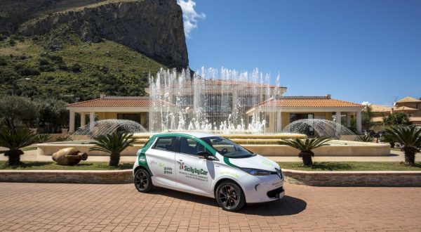 UniCredit e Sace per una nuova flotta di autovetture green a Sicily by Car