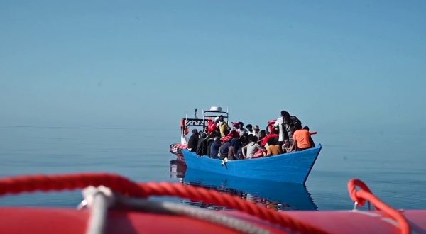 Migranti, ancora sbarchi a Lampedusa. Multata la Geo Barents