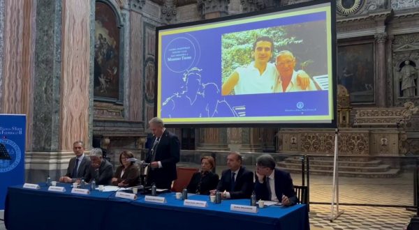 Massimo Troisi, a Napoli conferita laurea honoris causa alla memoria