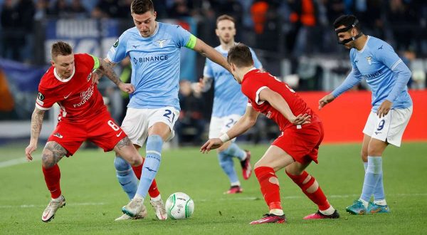 Passo falso Lazio in Conference, Alkmaar vince 2-1 a Roma