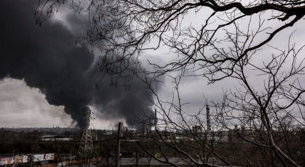 Ucraina, attacchi missilistici russi in tutto il Paese