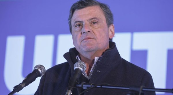 Ponte sullo Stretto, Calenda “Slogan che rimarrà lettera morta”