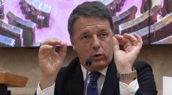 Terzo Polo, Renzi “Nuovo partito entro autunno, ci credo davvero”