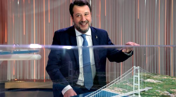 Ponte sullo Stretto, Salvini “Nell’estate del 2024 inizio dei cantieri”