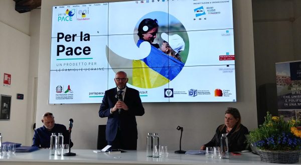 “Per la Pace”, Eni Foundation al fianco di mille ucraini