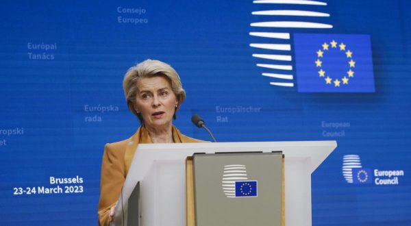 Ucraina, V.der Leyen “Inaccettabile piano pace che consolidi annessioni”