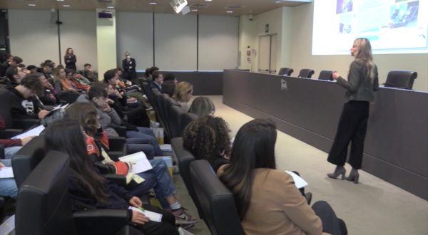 “Think About Tomorrow”, Eni incontra gli studenti