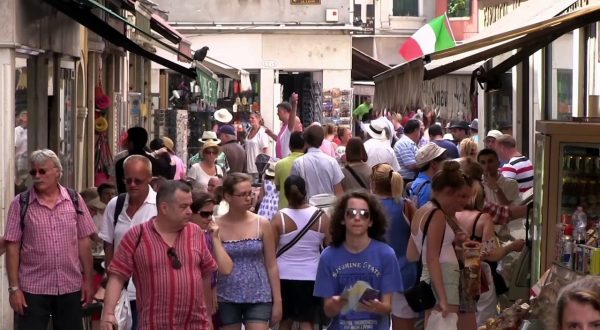 Turismo, previsioni da record nel 2023