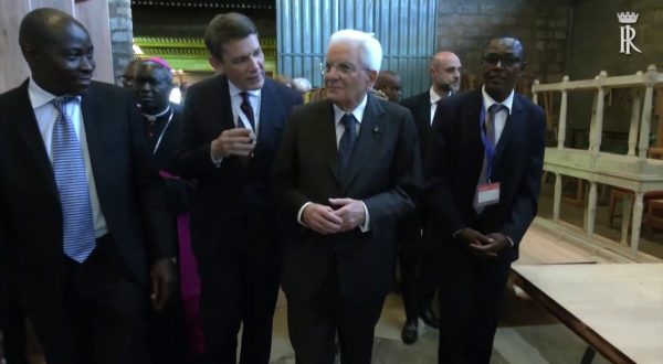 Kenya, Mattarella visita centro di formazione professionale