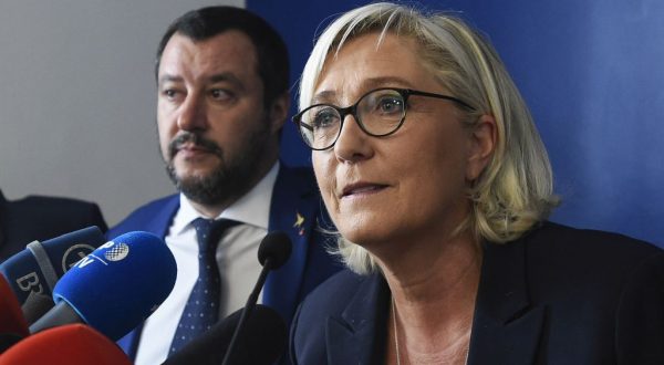 Le Pen “Meglio Salvini di Meloni, lei è con la Nato”