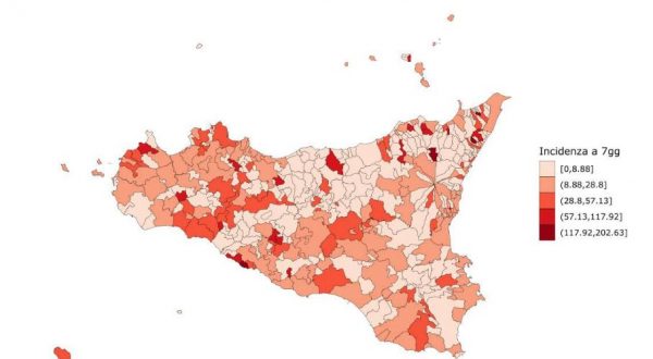 Covid, in Sicilia contagi in aumento del 32% nell’ultima settimana