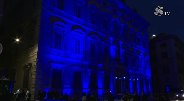 Autismo, la facciata di Palazzo Madama s’illumina di blu