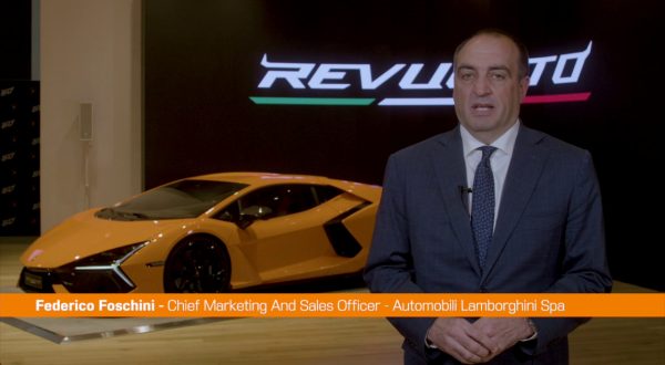 Lamborghini Revuelto, la prima ibrida del marchio di Sant’Agata