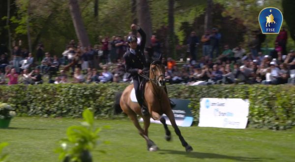 Garofalo si laurea campione italiano di salto ostacoli