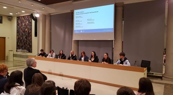 Con Intesa Sanpaolo 19 ragazzi delle superiori studieranno all’estero