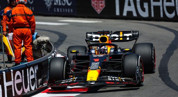 Verstappen guida le libere a Montecarlo ma la Ferrari c’è