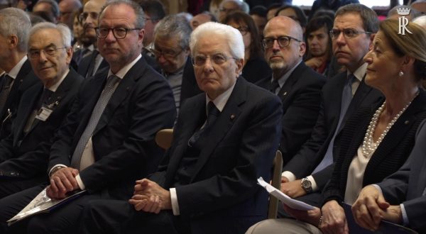 Mattarella a Montecitorio per il convegno “Potere e Costituzione”