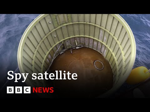 North Korea spy satellite launch ends in failure – BBC News