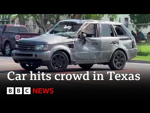 Brownsville: Eight dead as car strikes people in Texas border town – BBC News