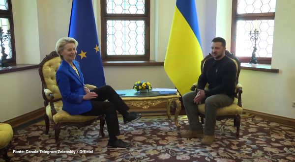 Von der Leyen a Kiev per la Festa dell’Europa