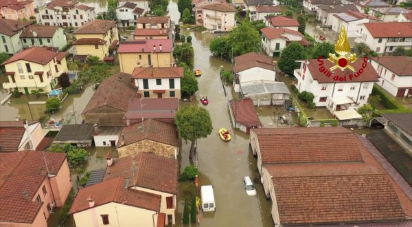 Maltempo in Emilia Romagna, il sorvolo del droni nel ravennate